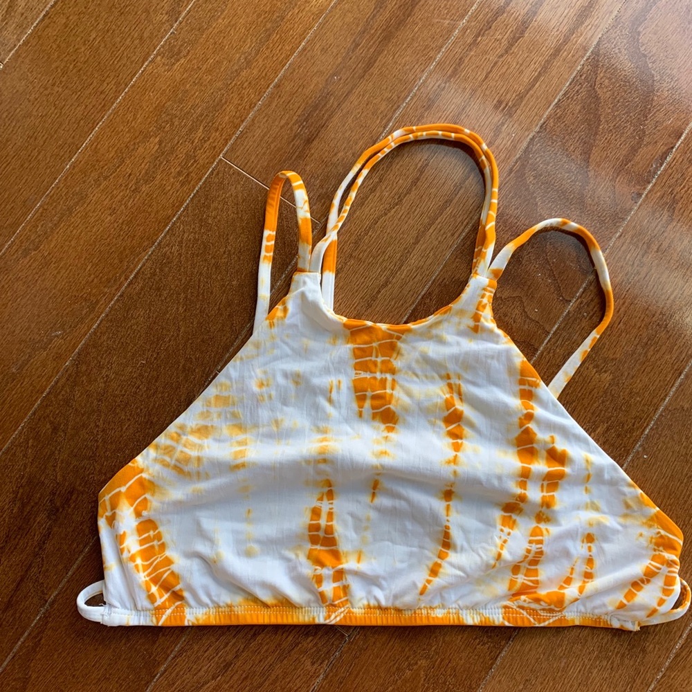 Frankie’s bikini top